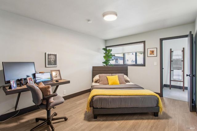 2100 Center Rd, Novato, CA 94947