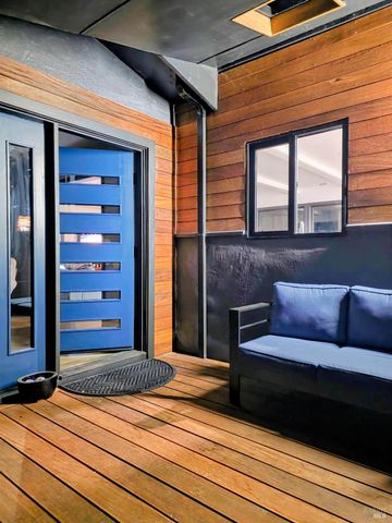 2100 Center Rd, Novato, CA 94947