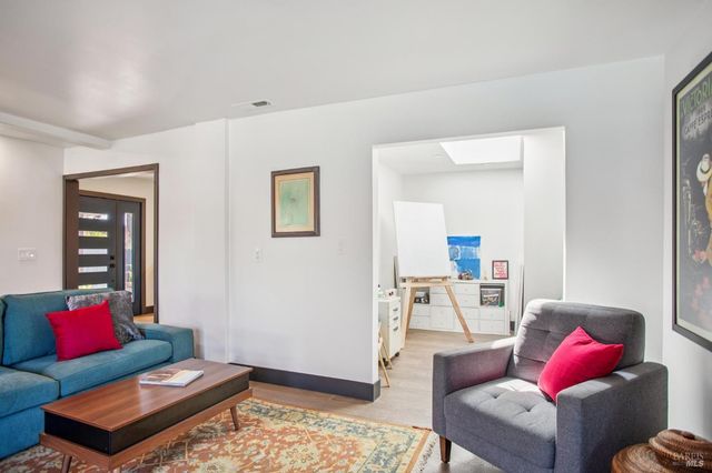 2100 Center Rd, Novato, CA 94947