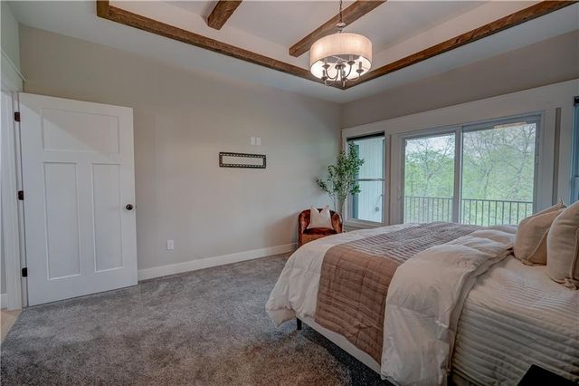 4 Black Hawk Drive, Lake Winnebago, MO 64034