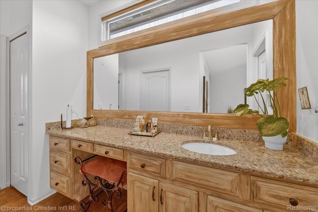 47483 Beckenham Boulevard, Novi, MI 48374