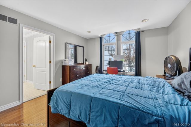 47483 Beckenham Boulevard, Novi, MI 48374