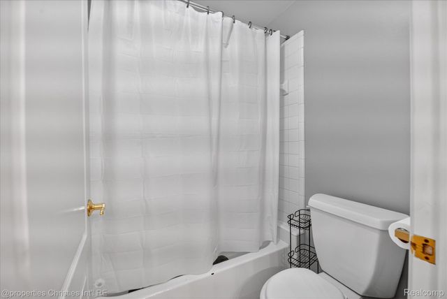 47483 Beckenham Boulevard, Novi, MI 48374