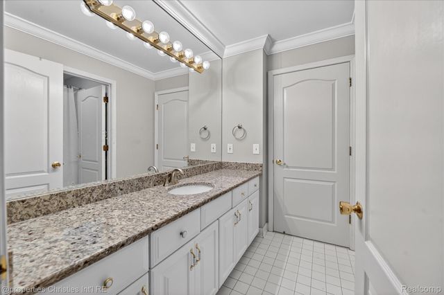 47483 Beckenham Boulevard, Novi, MI 48374