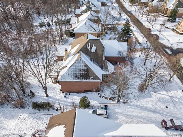 47483 Beckenham Boulevard, Novi, MI 48374