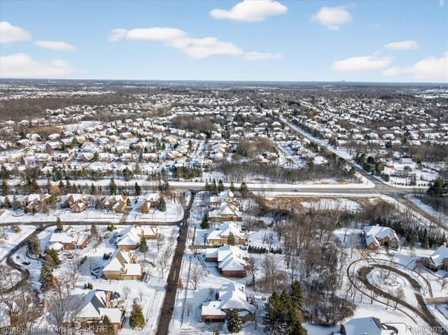 47483 Beckenham Boulevard, Novi, MI 48374