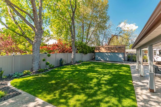 3010 S Sunnybrook Rd, Veradale, WA 99037