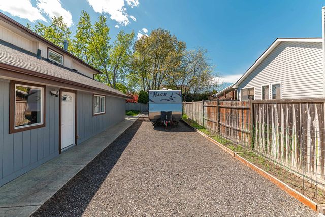 3010 S Sunnybrook Rd, Veradale, WA 99037