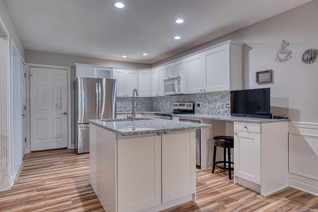 105 Temple Drive, Newburgh, IN 47630