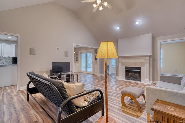 105 Temple Drive, Newburgh, IN 47630