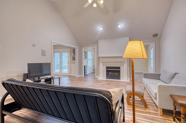 105 Temple Drive, Newburgh, IN 47630