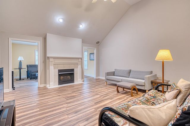 105 Temple Drive, Newburgh, IN 47630