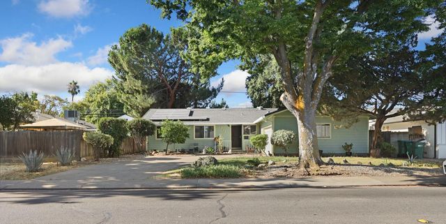 518 W Lincoln Rd, Stockton, CA 95207