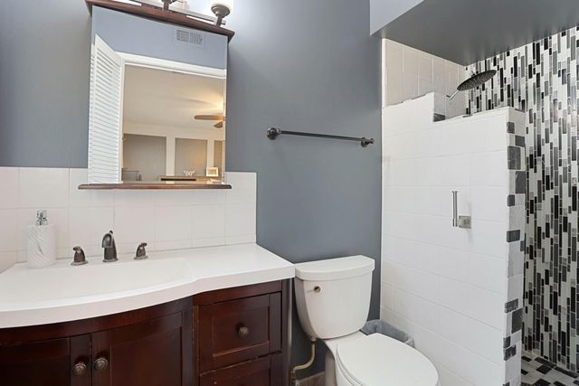 518 W Lincoln Rd, Stockton, CA 95207