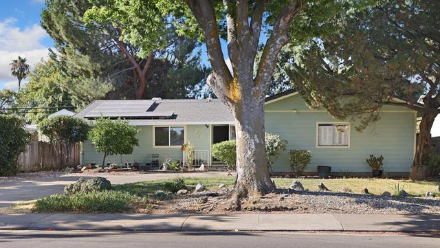 518 W Lincoln Rd, Stockton, CA 95207