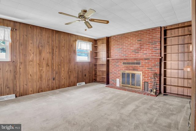 5 JAMES ST, Middletown, PA 17057