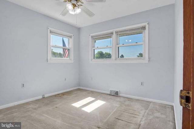 5 JAMES ST, Middletown, PA 17057