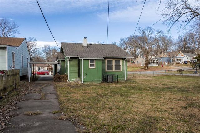 3225 E 60th Street, Kansas City, MO 64130