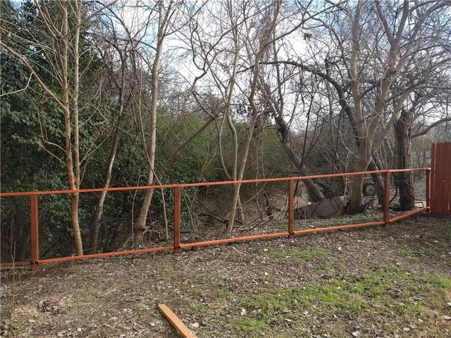 1121 Terry DR B, Austin, TX 78721