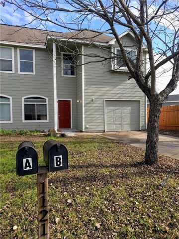 1121 Terry DR B, Austin, TX 78721