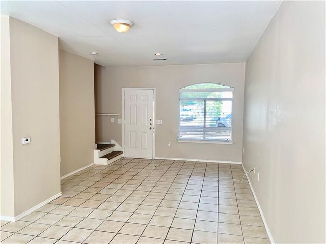 1121 Terry DR B, Austin, TX 78721