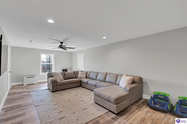 175 Falls Lane, Leitchfield, KY 42754