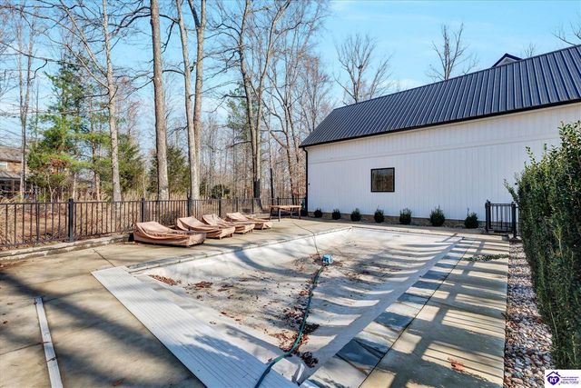 175 Falls Lane, Leitchfield, KY 42754