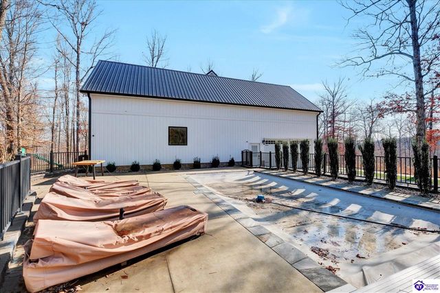 175 Falls Lane, Leitchfield, KY 42754