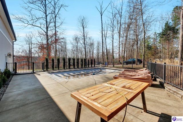 175 Falls Lane, Leitchfield, KY 42754