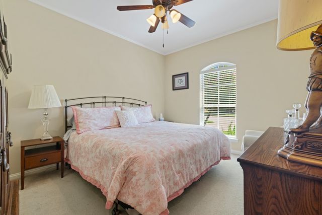 1904 Melbourne Drive, Pantego, TX 76013