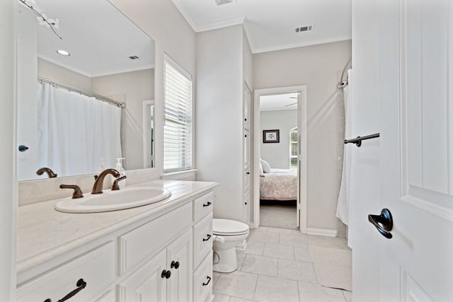 1904 Melbourne Drive, Pantego, TX 76013