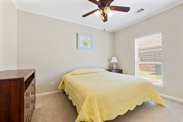 1904 Melbourne Drive, Pantego, TX 76013