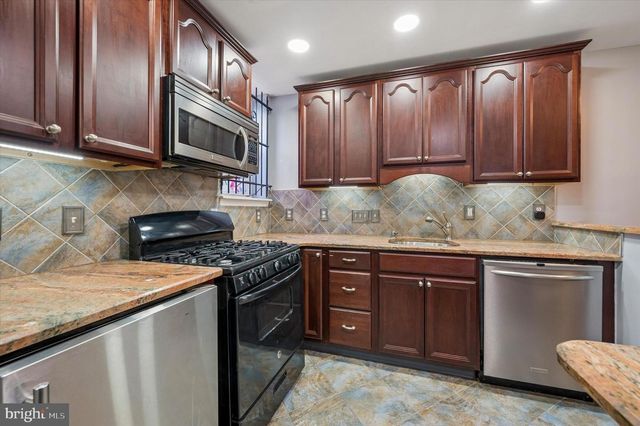 3305 KRAIL ST, Philadelphia, PA 19129
