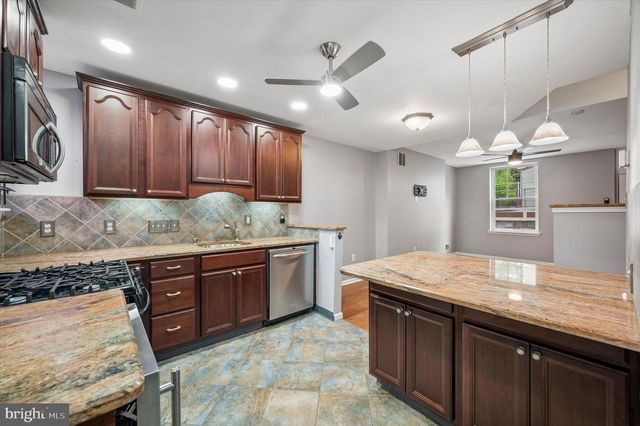 3305 KRAIL ST, Philadelphia, PA 19129