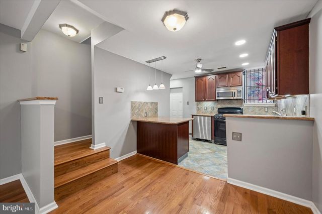 3305 KRAIL ST, Philadelphia, PA 19129