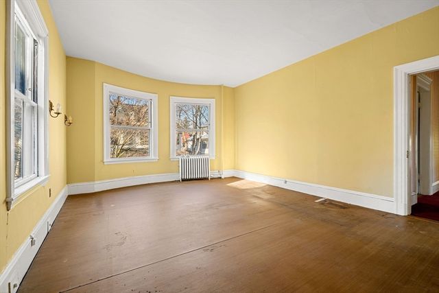 28 Winslow Rd, Brookline, MA 02446