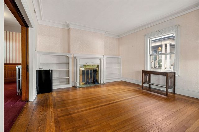 28 Winslow Rd, Brookline, MA 02446