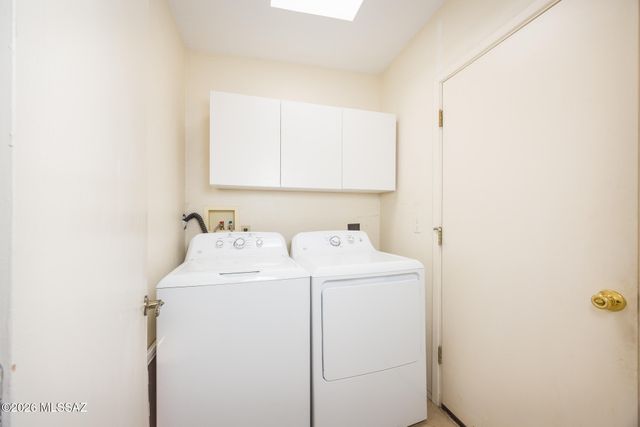 3832 N Tres Lomas Place, Tucson, AZ 85749