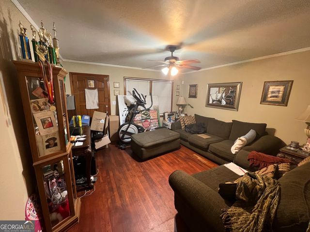 4889 Pinedale Drive, Forest Park, GA 30297