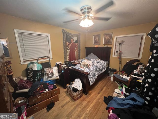 4889 Pinedale Drive, Forest Park, GA 30297