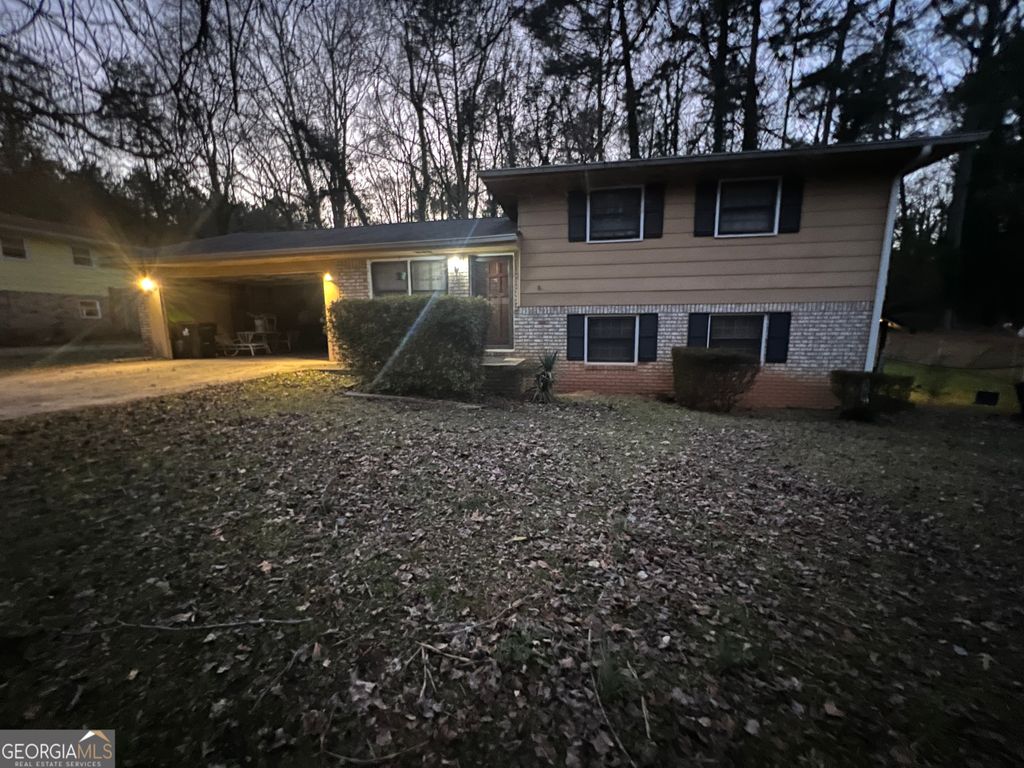4889 Pinedale Drive, Forest Park, GA 30297