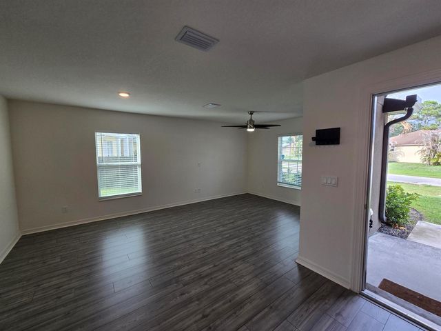 2198 SW Algiers Street, Port St. Lucie, FL 34953