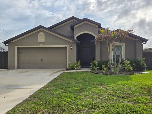2198 SW Algiers Street, Port St. Lucie, FL 34953