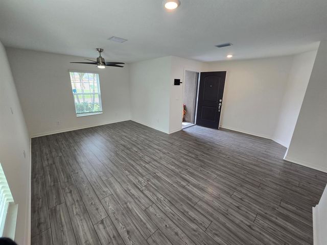 2198 SW Algiers Street, Port St. Lucie, FL 34953