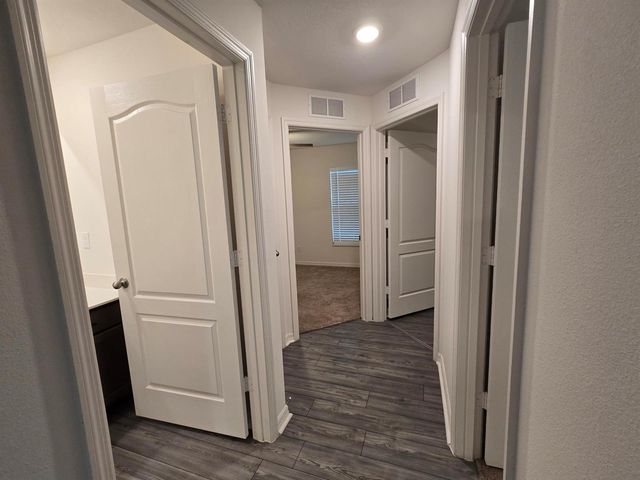 2198 SW Algiers Street, Port St. Lucie, FL 34953