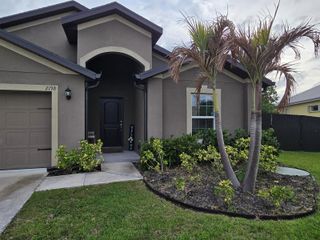 2198 SW Algiers Street, Port St. Lucie, FL 34953