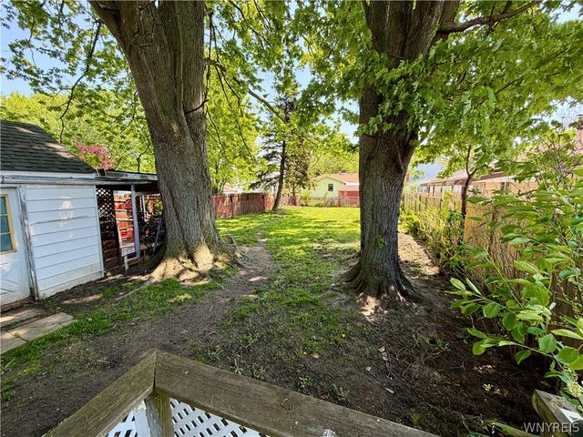 1239 North Military Road, Niagara Falls, NY 14304
