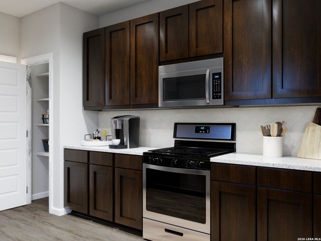 11108 Luckenbach Loop, Converse, TX 78109