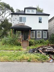 4770 Seminole Street, Detroit, MI 48214