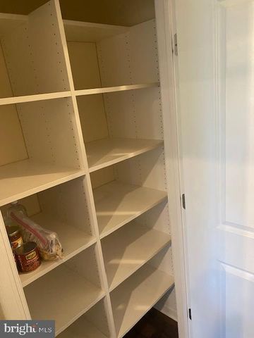 14 RACCOON LANE, Barnegat, NJ 08005